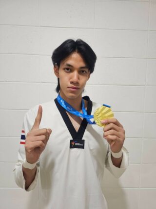 สรุปผลการแข่งขันในรายการ Muju Taekwondo 2025 World Taekwondo Grand Prix Challenge 
ณ เมืองมูจู  ประเทศเกาหลีใต้  ในวันที่ 29 สิงหาคม 2568

นักกีฬาเทควันโดทีมชาติไทย สามารถทำผลงานได้ 1 เหรียญทอง  ได้แก่

🥇นายบัลลังก์   ทับทิมแดง 
🇹🇭รุ่นน้ำหนักไม่เกิน 68 กก.

ขอแสดงความยินดีด้วยนะคะ🎉🥋🇹🇭