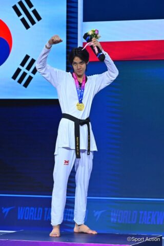 ผลการแข่งขันรายการ Wuxi 2025 World Taekwondo Championships ณ เมืองอู๋ซี  สาธารณรัฐประชาชนจีน ในวันที่ห้า วันที่ 28 ตุลาคม 2568

นักกีฬาเทควันโดทีมชาติไทย สามารถทำผลงานได้ 1 เหรียญทอง 🥇ได้แก่

 🥋 นายบัลลังก์   ทับทิมแดง 
🇹🇭รุ่นน้ำหนักไม่เกิน  68 กก.

ขอแสดงความยินดีด้วยนะคะ🎉🇹🇭🥋