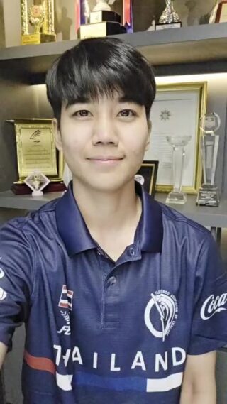 สวัสดีปีใหม่ 2569 🎉🎁🎈

คำอวยพรจาก
โค้ชเล็ก
ร้อยเอกหญิงชนาธิป ซ้อนขำ

ผู้ฝึกสอน
นักกีฬาเทควันโดทีมชาติไทย ประเภทต่อสู้🥋🇹🇭