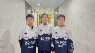 การแข่งขันรายการ 2026 Chuncheon Korea Open International  Taekwondo Championships ณ เมืองชุนชอน ประเทศเกาหลีใต้ ในวันแรกวันที่ 19 กรกฎาคม 2569  

นักกีฬาเทควันโดทีมชาติไทยจะลงทำการแข่งขันจำนวน  3 คน  ในรุ่นเยาวชน ได้แก่

1. นางสาวเพชรฎาภรณ์    พัฒน์นันทหิรัญ        
🇹🇭รุ่นน้ำหนักไม่เกิน 46   กิโลกรัม

2. นายกัญจน์บุษกร        พิชัยสงคราม        
🇹🇭รุ่นน้ำหนักไม่เกิน 48    กิโลกรัม

3. นายธนภัทร    นิธิศบวรภัค        
🇹🇭รุ่นน้ำหนักไม่เกิน 51    กิโลกรัม

⏰เริ่มการแข่งขันเวลา 07.00 น. (เวลาประเทศไทย)

🎥ช่องทางการรับชม👇🏻

https://www.youtube.com/live/ZQkt2jbdhAQ?si=SrcwccCSuhshyyEY

อย่าลืมส่งกำลังใจให้ทีมเทควันโดไทยด้วยนะคะ 🥋🇹🇭✌🏻