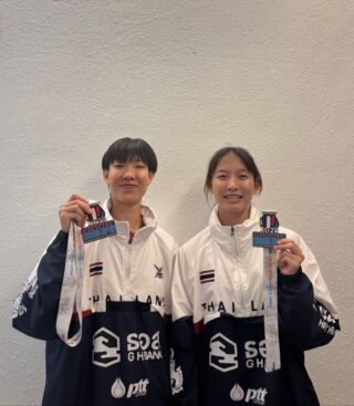 ผลการแข่งขันรายการ 2026 Chuncheon Korea Open International  Taekwondo Championships ณ เมืองชุนชอน ประเทศเกาหลีใต้ ในวันที่สุดท้าย วันที่ 21 กรกฎาคม 2569  

นักกีฬาเทควันโดทีมชาติไทยสามารถทำผลงานได้  1 เหรียญเงิน และ 1 เหรียญทองแดงได้แก่

1 เหรียญเงิน
🥈นางสาวพัชรกัญน์     พูลเกิด            
🥋รุ่นน้ำหนักไม่เกิน 49    กิโลกรัม

1 เหรียญทองแดง
🥉นางสาวชุติกาญจน์     จงกลรัตนวัฒนา        
🥋รุ่นน้ำหนักไม่เกิน 53    กิโลกรัม

ขอแสดงความยินดีด้วยนะคะ🎉🎊👍🏻🥋🇹🇭