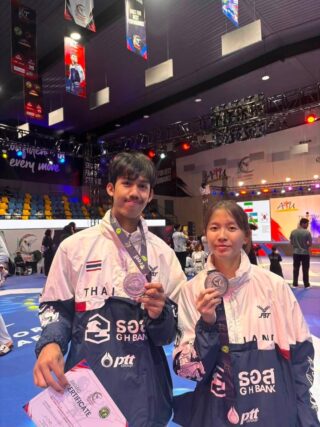 ผลการแข่งขันในรายการ 8th  WT President's Cup Asian Region 2026  ณ กรุงอิสลามาบัด ประเทศปากีสถาน ในวันแรก วันที่ 18 สิงหาคม 2569

นักกีฬาเทควันโดทีมชาติไทย สามารถทำผลงานได้ 1 เหรียญเงิน และ 1 เหรียญทองแดง ดังนี้
 
1 เหรียญเงิน 
🥈นางสาวพัชรกัญน์   พูลเกิด            
🇹🇭รุ่นน้ำหนักไม่เกิน 49 กิโลกรัม

1 เหรียญทองแดง
🥉นายกฤตยชญ์  พร้อมปัจจุ                       
🇹🇭รุ่นน้ำหนักไม่เกิน 74  กิโลกรัม

ขอแสดงความยินดีด้วยนะคะ 🎉👍🏻🥋